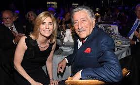 Susan Crow Bio, Familie, Karriere, Ehemann, Geschichte, Maße susan crow