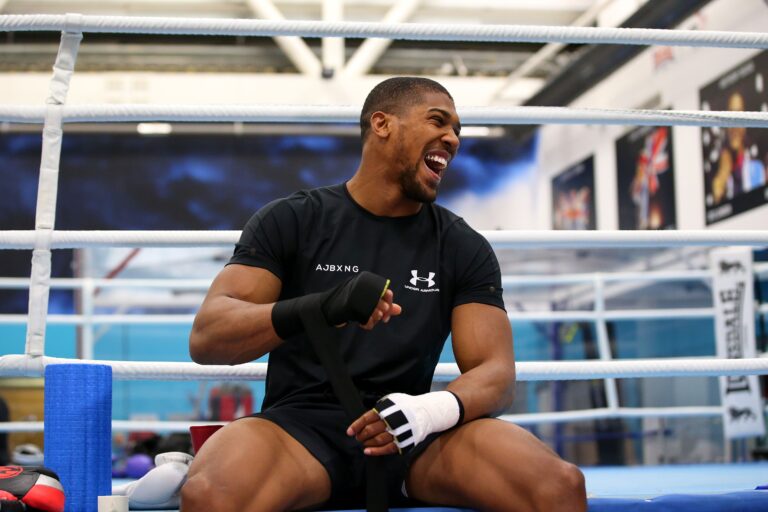 Anthony Joshua Hellbent über die Buchung von Super Fight Anthony Joshua