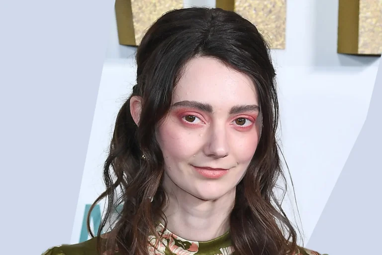 Das Leben der Spitzenkünstlerin und Performerin Tanya Reynolds tanya reynolds