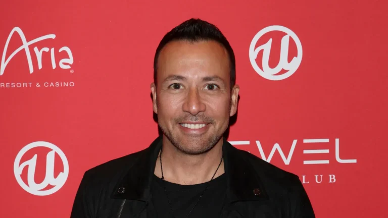 Howie Dorough Biografie: Von den Backstreet Boys zur Philanthropie howie dorough