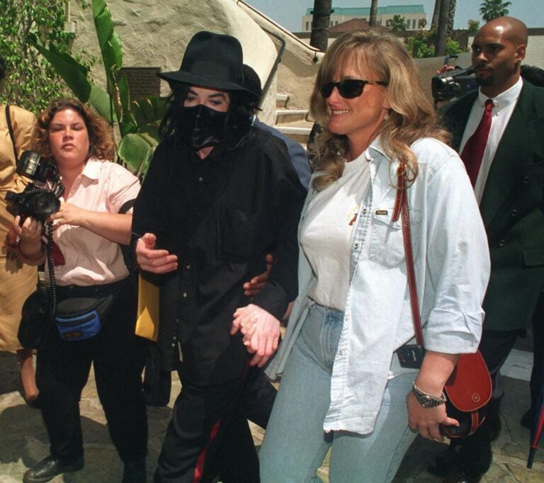Debbie Rowe