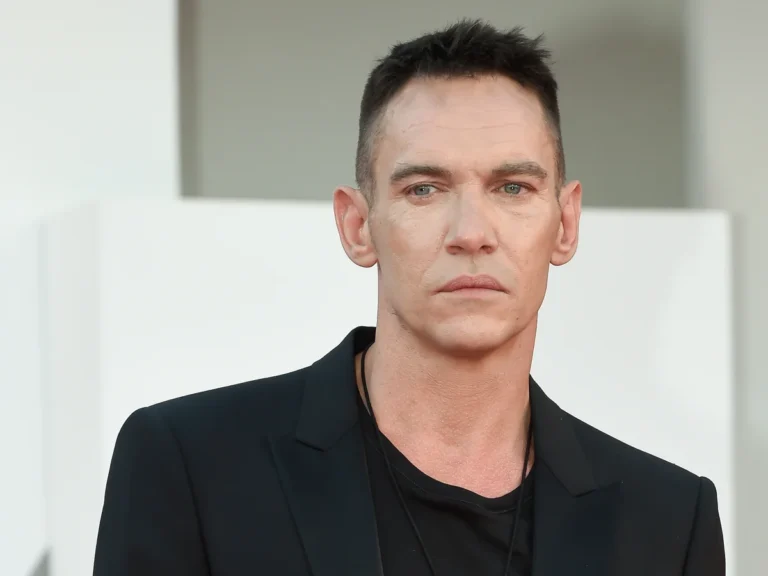 Was geschah mit Jonathan Rhys Meyers? jonathan rhys meyers