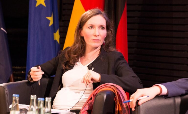 claudia major ehemann