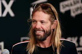 Taylor Hawkins Todesursache: Was über Tod, Drogenbericht und Vermächtnis bekannt ist taylor hawkins todesursache